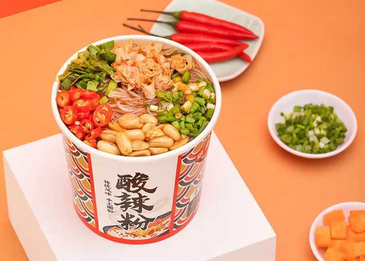 【品質(zhì)之選】桶裝泡面封口包裝生產(chǎn)線：攜手陳村、楊掌柜、金華、顧大嫂、統(tǒng)一，共鑄食品包裝新篇章