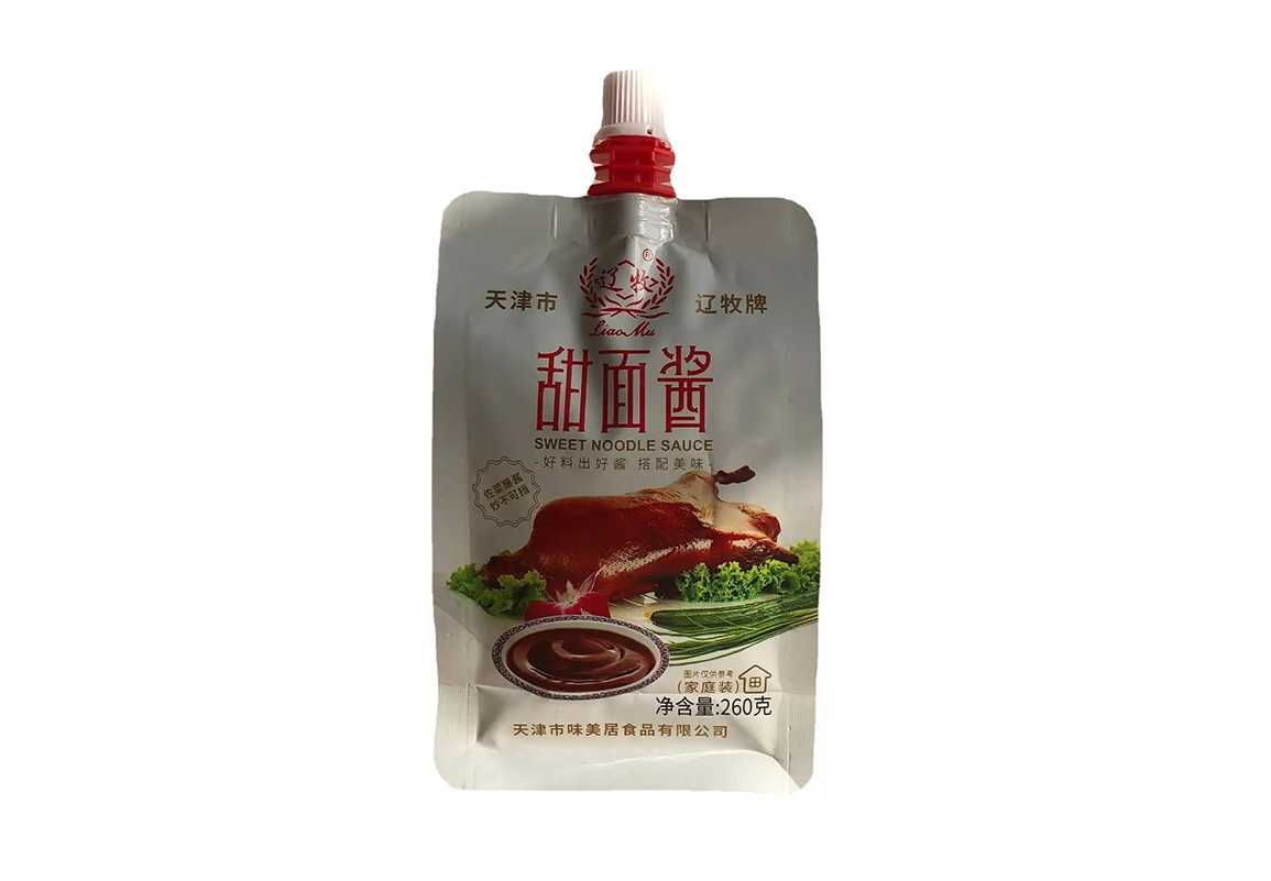 甜面醬包裝革新者 —— 全自動自立吸嘴袋灌裝旋蓋機，高效賦能食品工廠量產